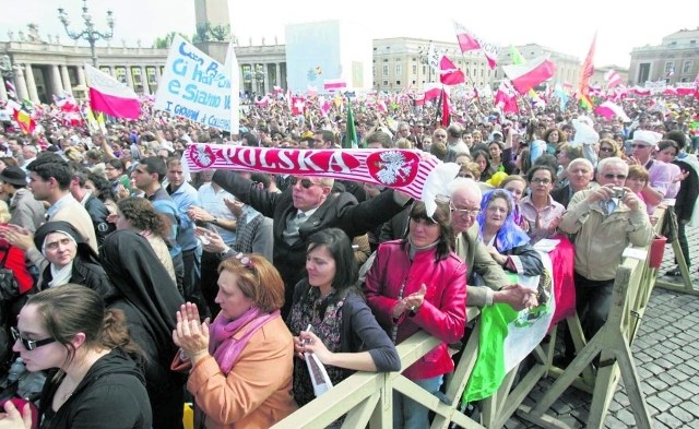 27 kwietnia 2014 r. na placu Świętego Piotra w Watykanie zapewne pojawią się tysiące Polaków