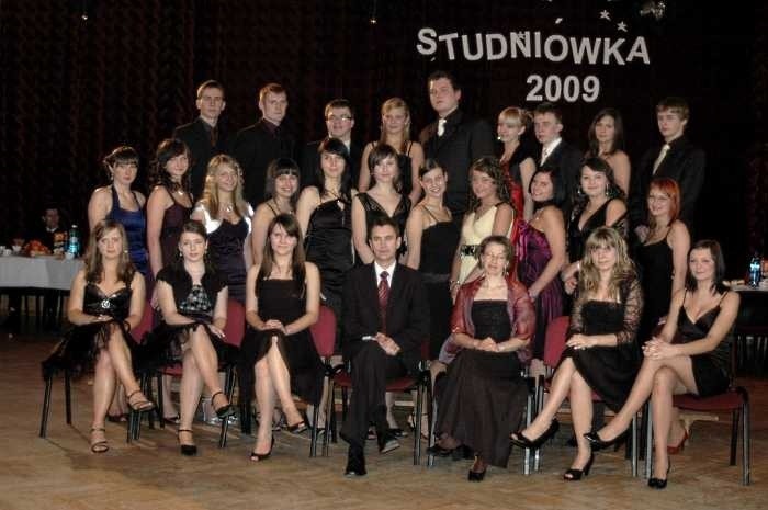 Klasa III d. Zespól Szkól Olesno - studniówka 2009