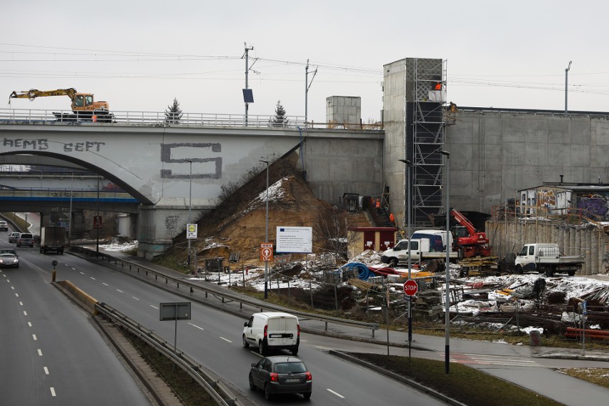 Kraków. Przeciągają się prace budowlane przy przystanku Bronowice [ZDJĘCIA]