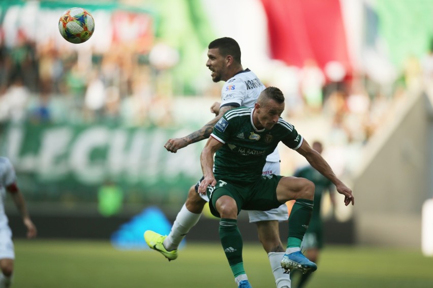 Śląsk Wrocław wygrał z Pogonią Szczecin 2:1 w meczu 19....