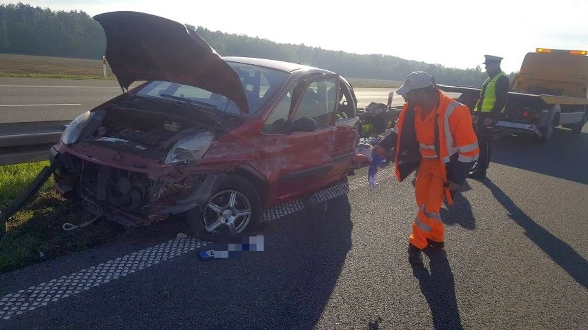 Zdarzenie miało miejsce na 214. kilometrze na jezdni w...