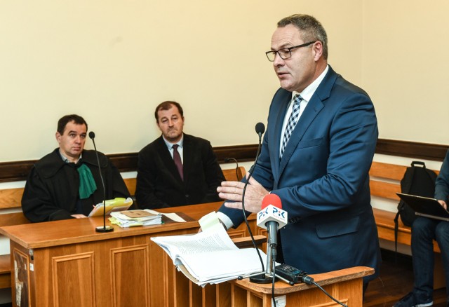 Bogdan Dzakanowski wstępnie zgodził się wygłosić oświadczenie w związku z „aferą alkomatową”. Ale porozumienia jeszcze nie ma.