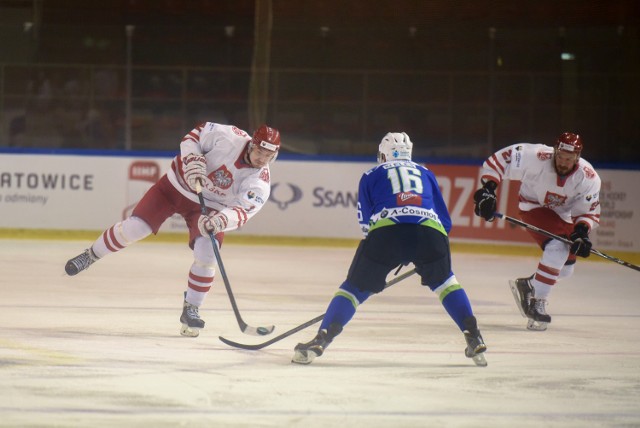 W czwartek na lodowisku "małego" Spodka w Katowicach rozpocznie się turniej towarzyski Euro Ice Hockey Challange. Pierwszymi rywalami Polaków będą Włosi.  fot. maciej gapinski / polska press