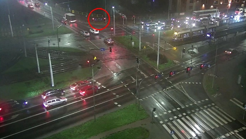 Policyjny dron w Bydgoszczy obserwował zachowanie kierowców.