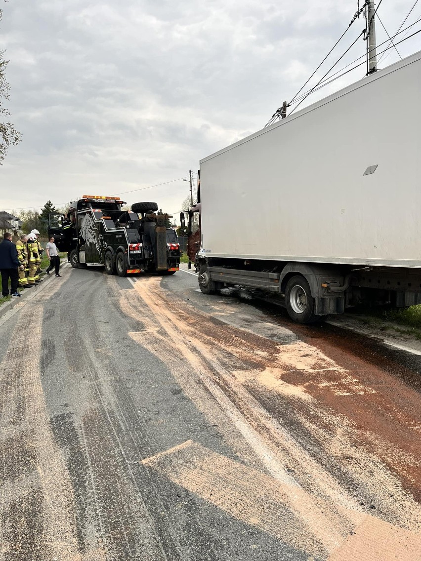 Wypadek w Cianowicach na DW 794