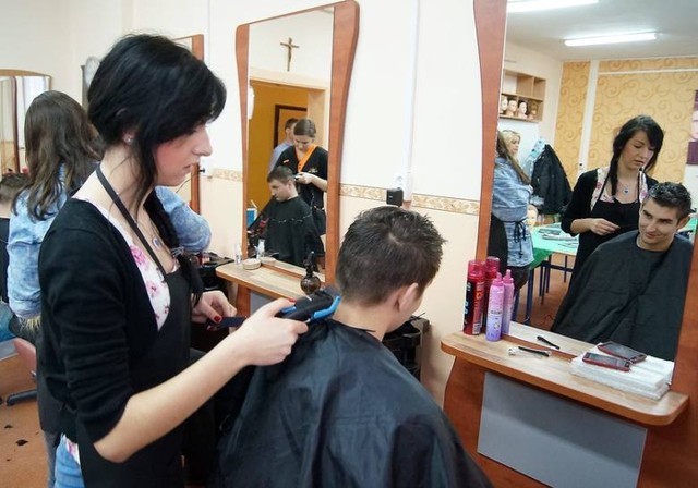 Uczniowie "Gastronomika" znów organizują akcje strzyżenia włosów