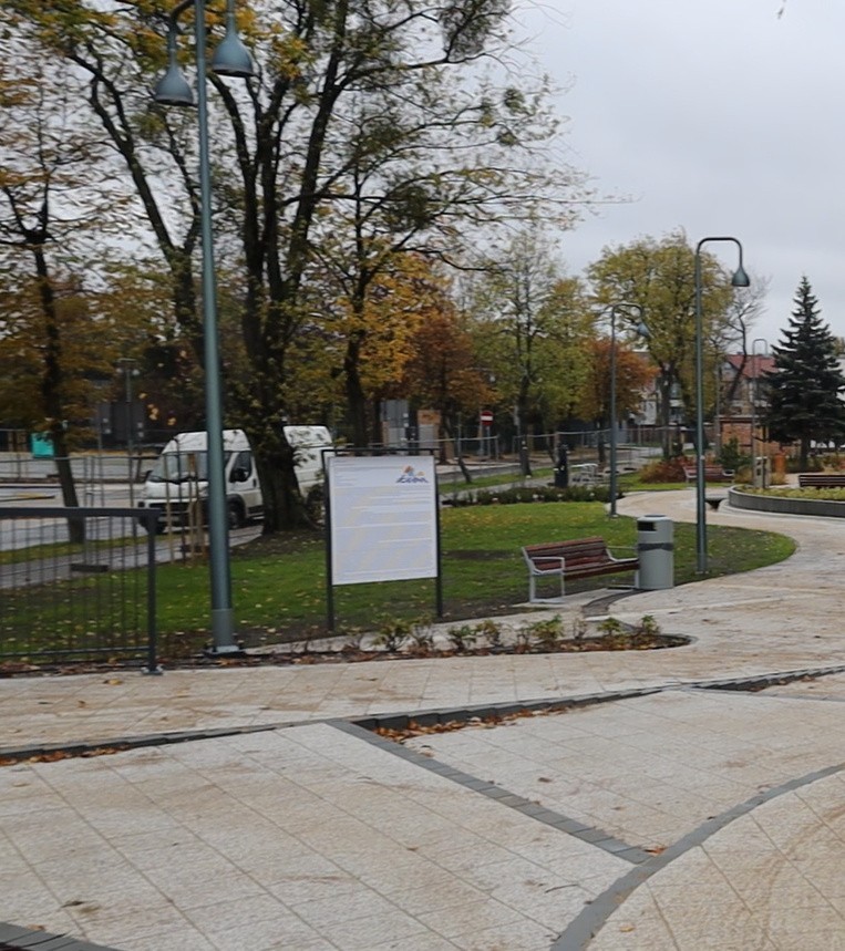 Skwer Rybaka w Łebie oficjalnie otwarty