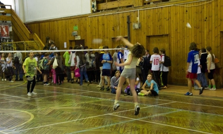 Szkolne Zawody Badmintonowe na Społem [ZDJĘCIA]