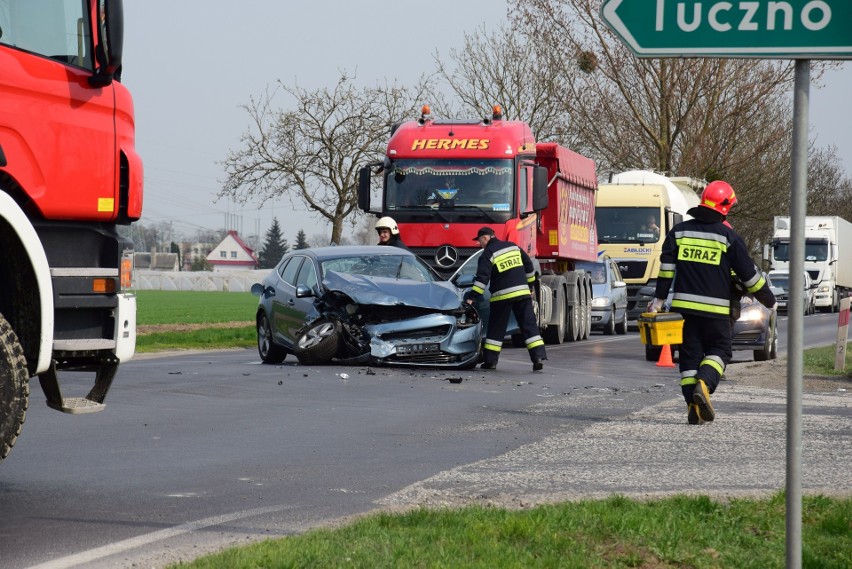 Do zdarzenia doszło po godzinie 14 w piątek. Na skrzyżowaniu...