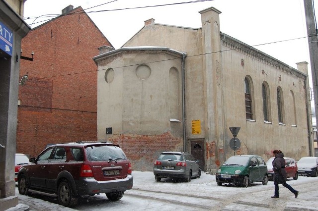 Synagoga ma świetną lokalizację. Jest wiele pomysłów jak obiekt ten wykorzystać.