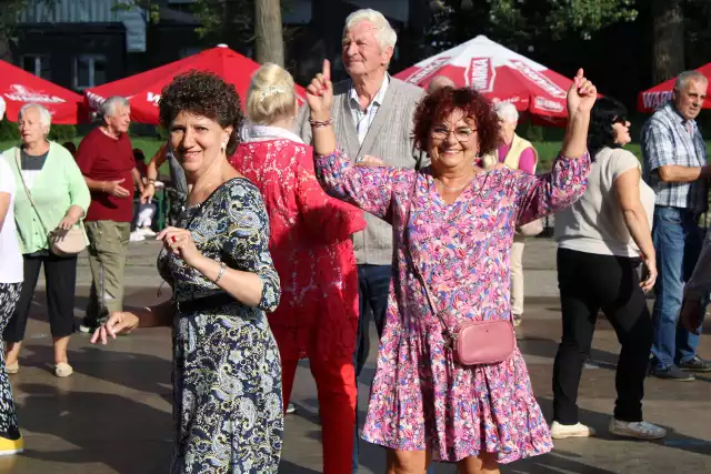 Potańcówka nad zalewem Borki jak zawsze przyciągnęła tłum ludzi.