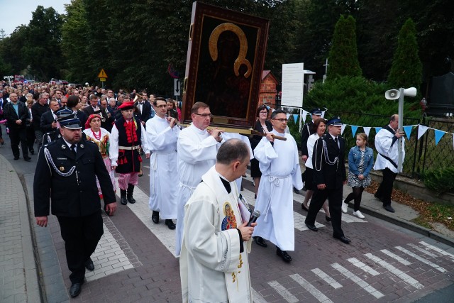 We wtorek, 28 września, około godziny 17:30 kopia Obrazu Matki Boskiej Jasnogórskiej dotarła do miejscowości Lusowo pod Poznaniem. Uroczystości rozpoczęły się przy parkingu lusowskiego cmentarza, a następnie procesja przeszła do kościoła pw. świętej Jadwigi i świętego Apostoła.