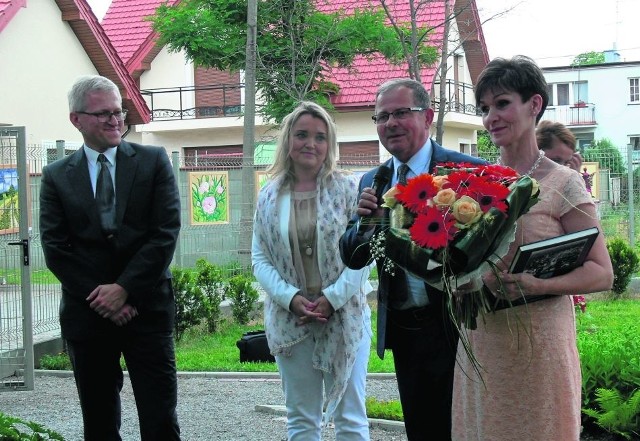 Z życzeniami i uznaniem do uczestników i pracowników przyszedł także wiceprezydent Józef Motyka (drugi z prawej).