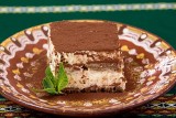 Tiramisu - przepis na pyszny, włoski deser. Jak zrobić ciasto tiramisu? 
