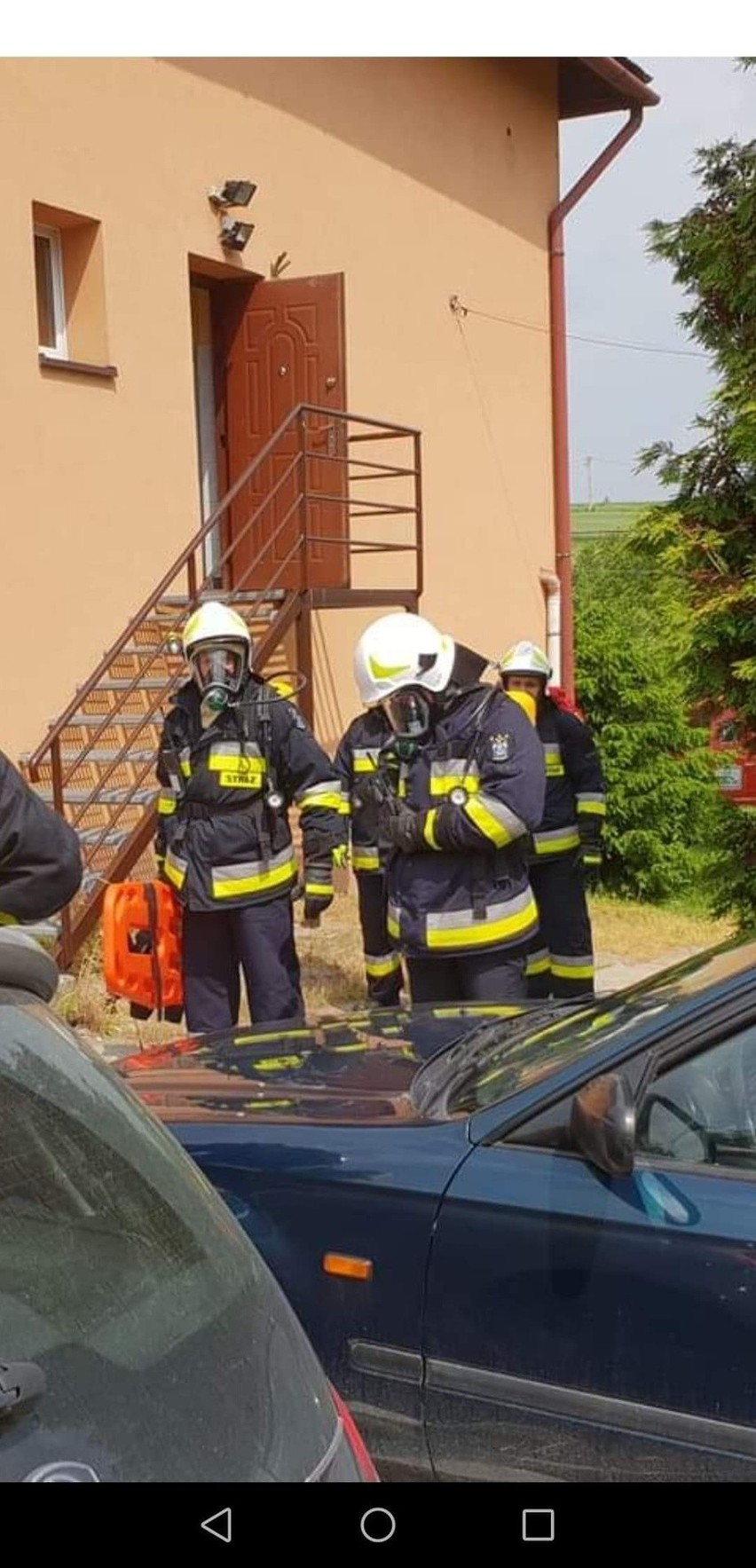 Strażacy z Naramy robią zrzutkę, zbierają pieniądze na nowy samochód. Pomagają im ludzie dobrej woli