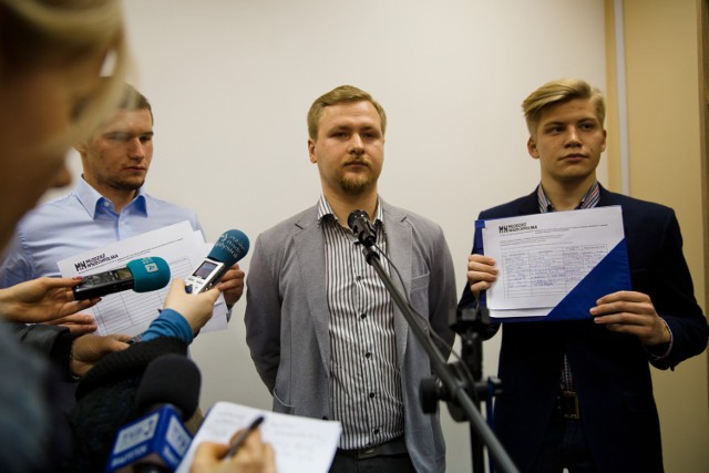 Kukiz'15 i Młodzież Wszechpolska chcą referendum ws. uchodźców