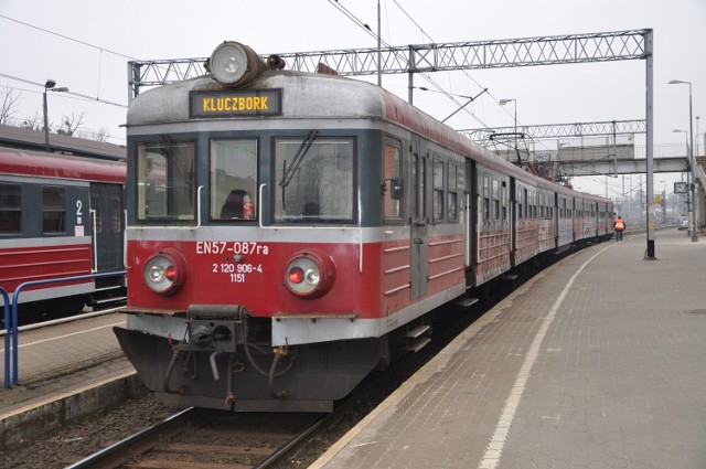 Dworzec kolejowy w Kluczborku został gruntownie wyremontowany, podobni jak linia kolejowa do Ostrzeszowa.