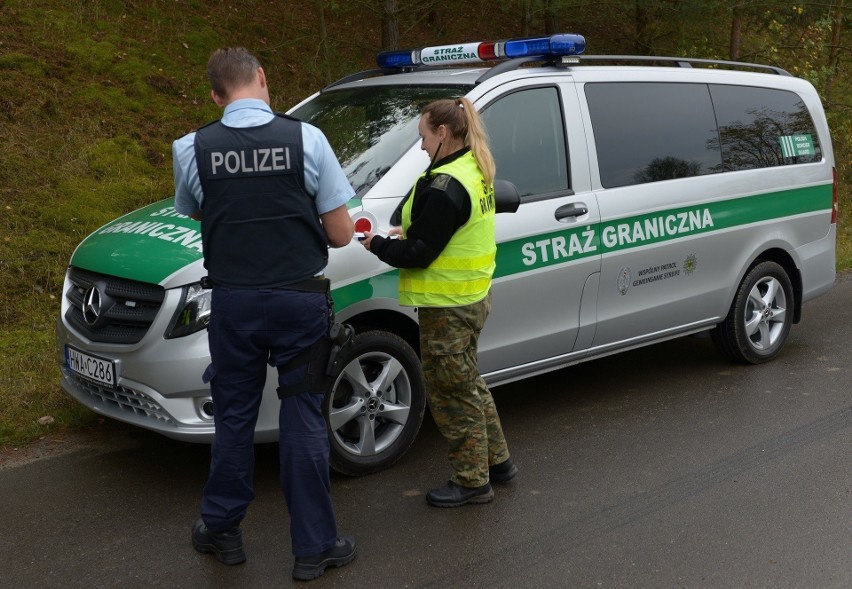 W Niemczech, z obawy przed groźną mutacją koronawirusa, mają...