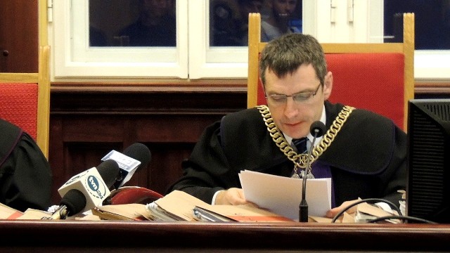 Sędzia Zbigniew Lewczyk wyrok dla handlarzy narkotyków z Torunia i Grabowca ogłosił 11 kwietnia. Mają trafić do więzienia na 3 i 2 lata.