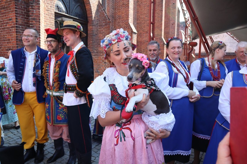 Festiwal Estradowych Twórców Ludowych „Barwy Folkloru" w...