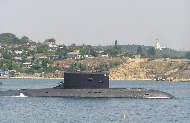 Rosyjskie okręty wojenne, które zostały wysłane do patrolowania Morza Czarnego, są uzbrojone w pociski manewrujące Kalibr. Zdjęcie ilustracyjne.