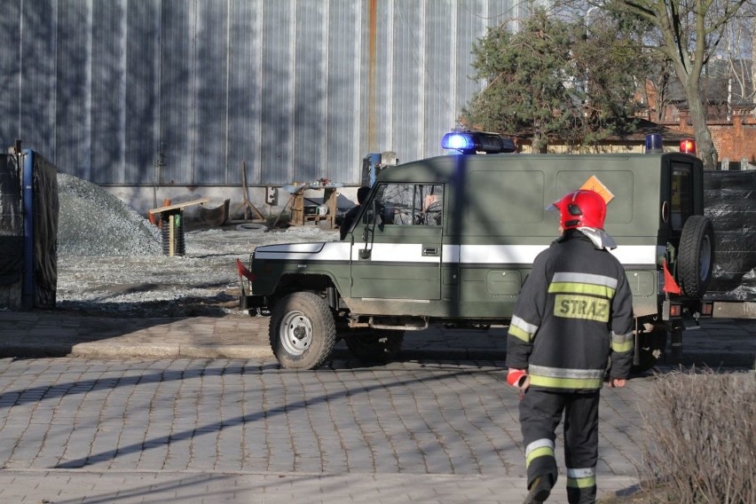 Alarm bombowy przy Tęczowej. Ewakuacja i zamknięta ulica