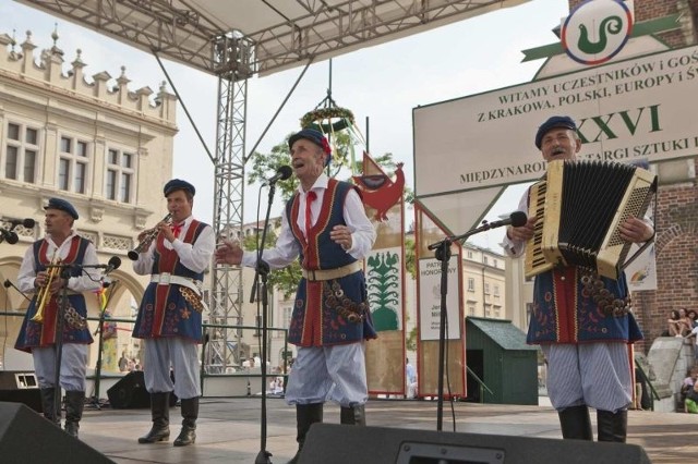 Pińczów regularnie uczestniczy w Międzynarodowych Targach Sztuki Ludowej.