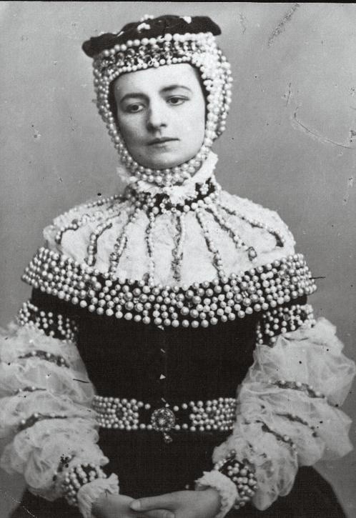 Helena Modrzejewska w roli tytułowej w sztuce „Barbara Radziwiłłówna”, 1865