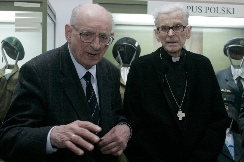 Nie żyje kardynał Franciszek Macharski. Zmarł w wieku 89 lat [ZDJĘCIA ARCHIWALNE]