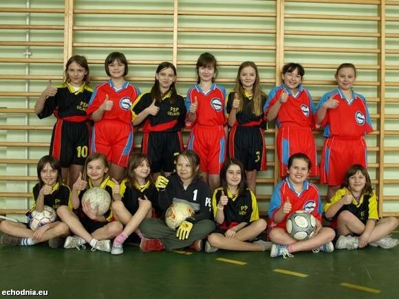 Dziewczęta  wprowadzą polskich piłkarzy na mecz w Kielcach naszej reprezentacji z San Marino.