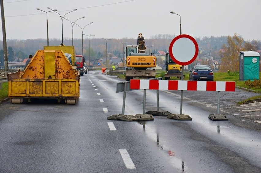 Sosnowiec: remont nawierzchni na DK94 oznacza korki [ZDJĘCIA]