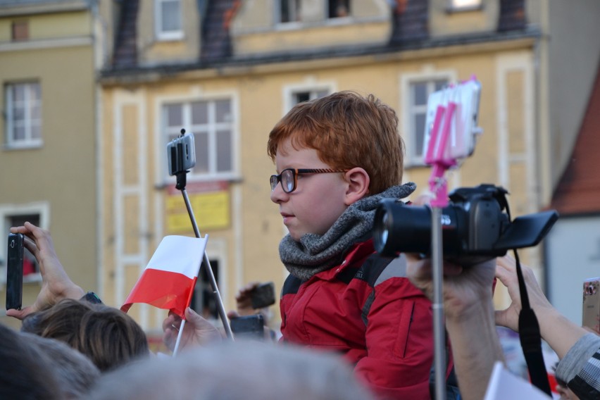 Prezydent Andrzej Duda spotkał się z mieszkańcami...