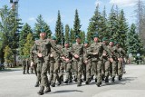 Przekazanie dyw. artylerii samobieżnej w Jarosławiu do 18. Brygady Zmotoryzowanej