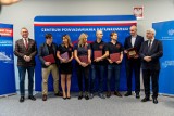 Europejski Dzień Numeru Alarmowego 112, i 10-lecie białostockiego Centrum Powiadamiania Ratunkowego. Operatorzy otrzymali nagrody