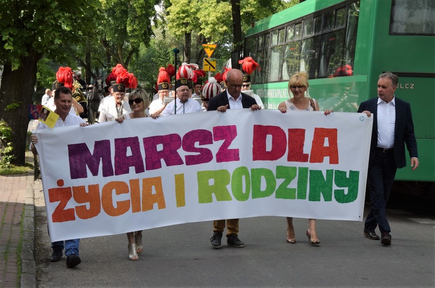 Inowrocławianie uczestniczyli w Marszu dla Życia i Rodziny....