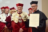 Rektor Uniwersytetu Jagiellońskiego w Krakowie profesor Jacek Popiel doctorem honoris causa Uniwersytetu Jana Kochanowskiego w Kielcach