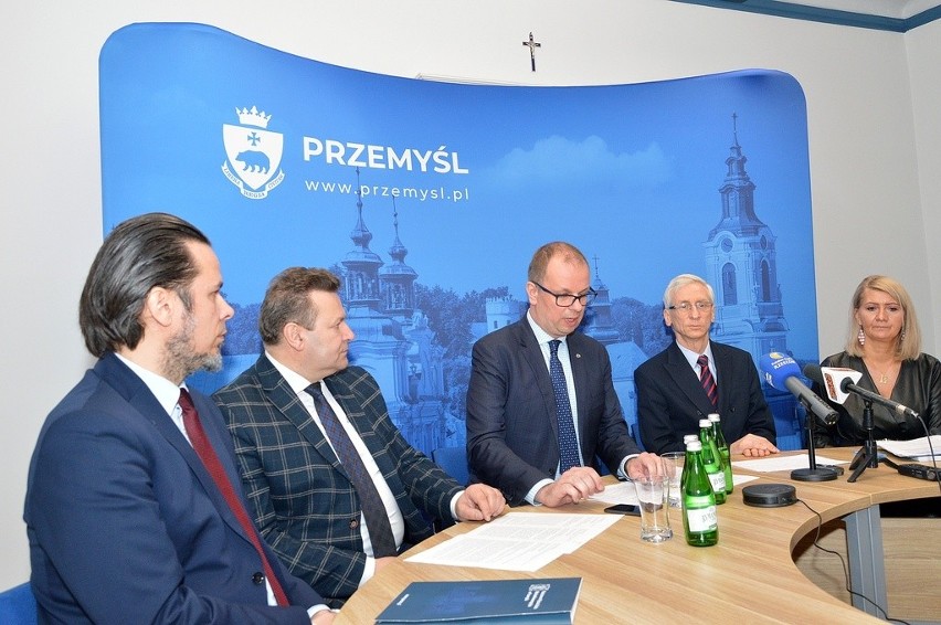 Główne założenia programy "Razem zmieniamy Przemyśl"...