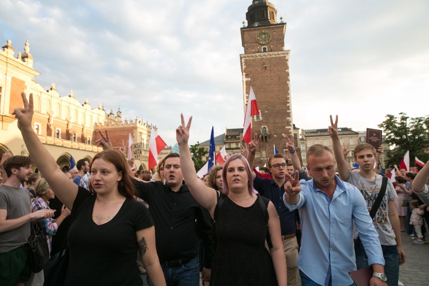 24 lipca 2017. Protest w obronie niezależności sądów na...