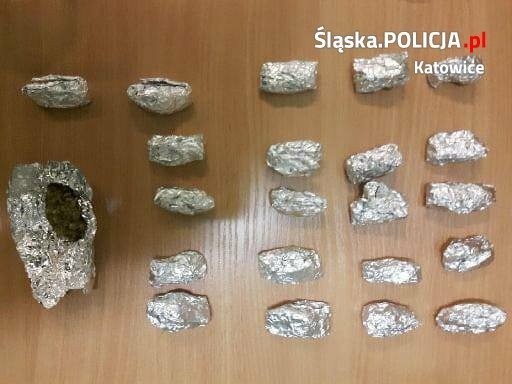 Narkotyki znalezione w mieszkaniu w Giszowcu