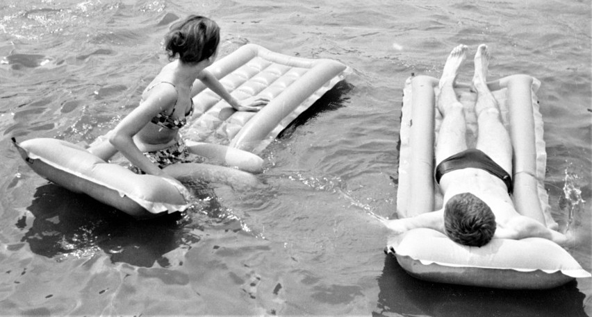Szał bikini w latach 60-tych, czyli moda na polskich plażach