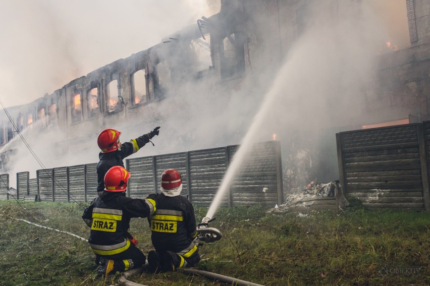 Pożar w Kluczach. Uprzątnięcie terenu może kosztować ponad 1 mln zł [NOWE ZDJĘCIA]