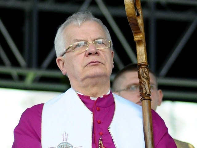 abp Józef Michalik.