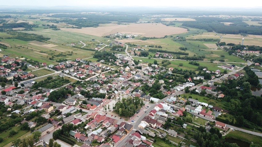 Pierzchnica wkrótce będzie miastem. Zobacz ją z drona (WIDEO)                                                      