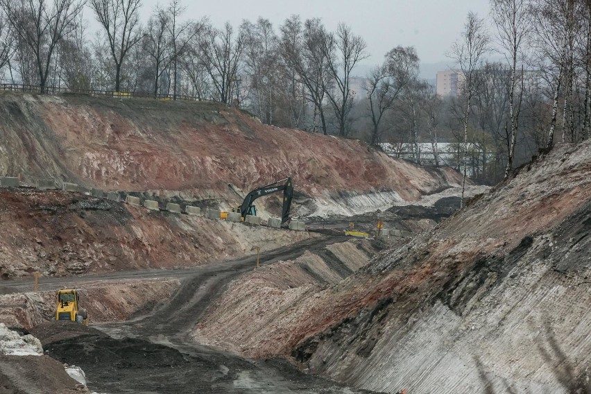 Kraków. Budowa Trasy Łagiewnickiej: Prace dotarły do ulicy Zakopiańskiej. Będą utrudnienia [ZDJĘCIA]