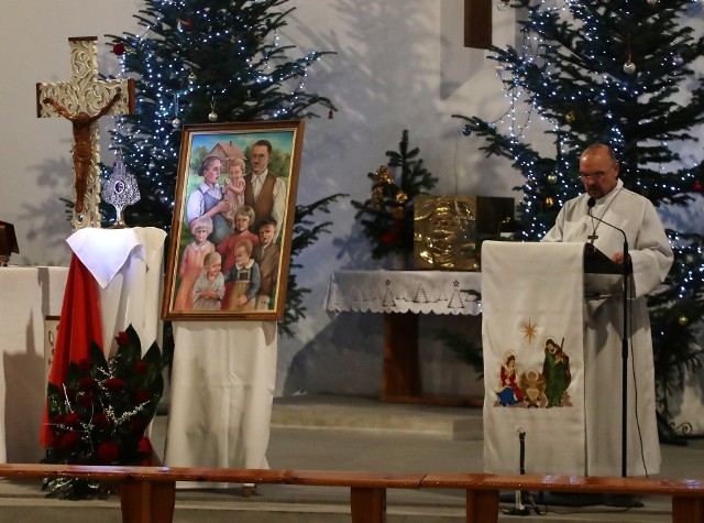 W kościołach Archidiecezji Szczecińsko-Kamieńskiej od 6 do 13 stycznia odbywać się będzie peregrynacja relikwii błogosławionej Rodziny Ulmów.