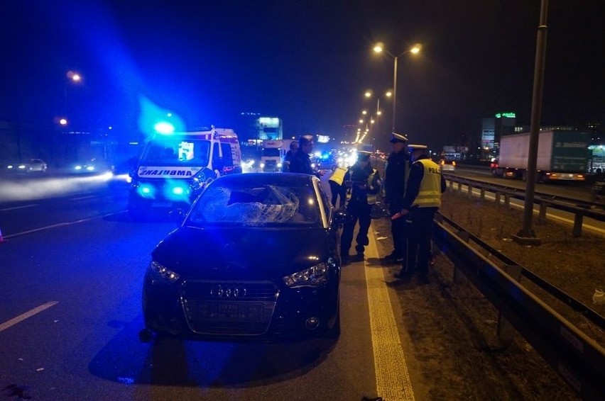 Tragiczny wypadek w Katowicach na S86: Dwoje pieszych wpadło...