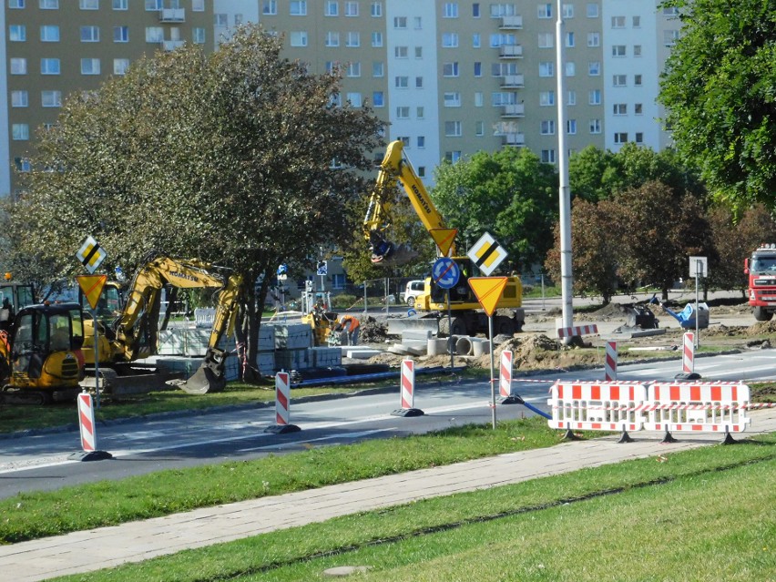 W Koszalinie trwa przebudowa ronda przy ulicy Śniadeckich i...