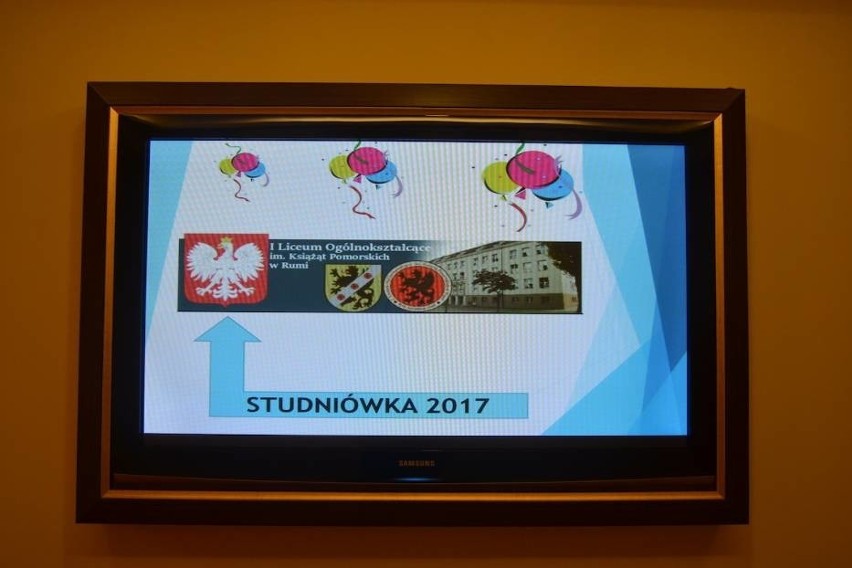 Studniówka 2017 I LO w Rumi [ZDJĘCIA]