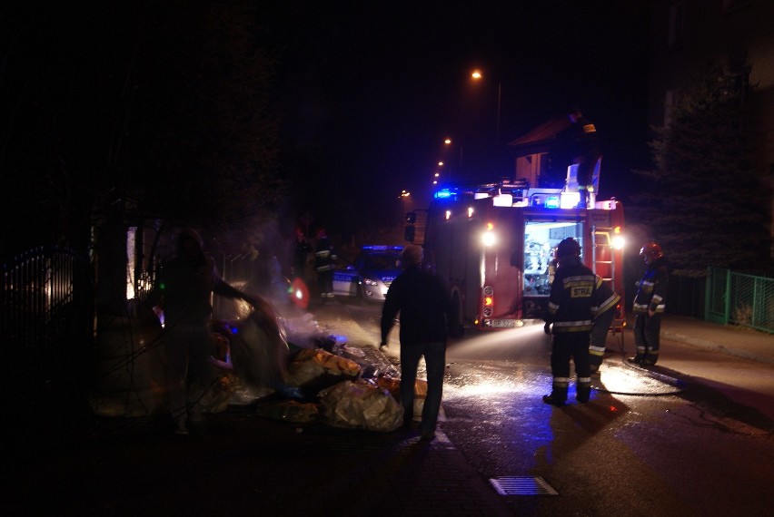 Pożar w Rybniku na Strzeleckiej. Podpalono plastiki