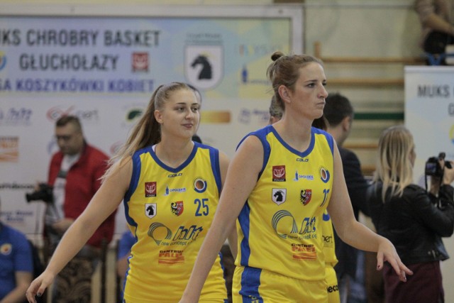 Martyna Stelmach (z lewej) i Joanna Czarnecka poprowadziły nasz zespół do dość pewne wygranej w Wodzisławiu Śląskim.